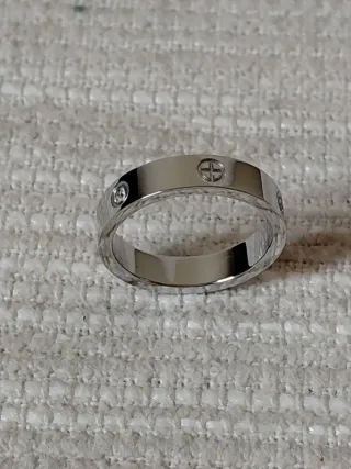 Anillo Acero Inoxidable con 3 Piedras.