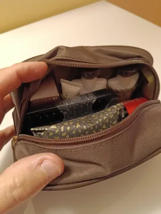 Neceser Bvlgari hombre + set aseo viaje