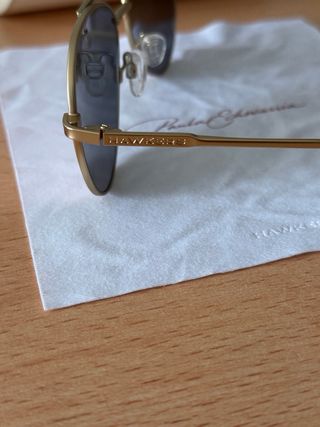 Gafas de sol aviador doradas y moradas Hawkers