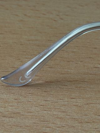 Gafas de sol aviador doradas y moradas Hawkers