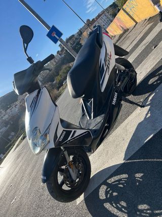 Yamaha Jog RR 50cc Scooter