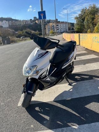 Yamaha Jog RR 50cc Scooter