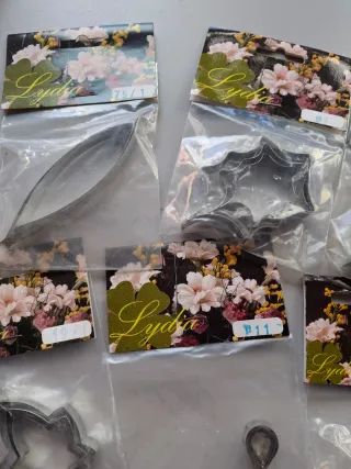 Lote manualidades flores y hojas