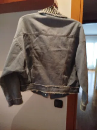 Chaqueta tejana con tachuelas XL