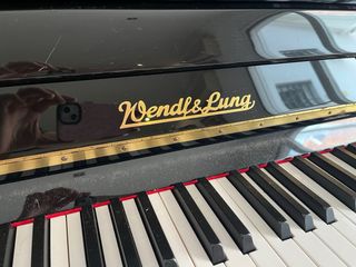 Piano Wendl & Lung