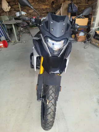 BMW G 310 GS - 1.040 km - Extras GIVI