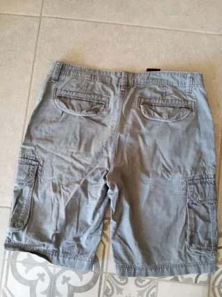 Pantalones cortos C&A hombre grises