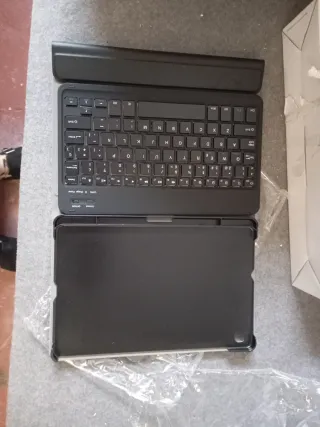 Funda y Teclado EasyAcc Samsung Galaxy Tab A9+