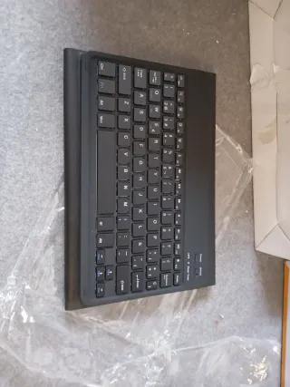 Funda y Teclado EasyAcc Samsung Galaxy Tab A9+