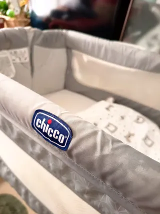 Cuna colecho Chicco Next to me Dream gris