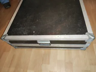 Mesa Mistura Yamaha MC1602 (recuperar)