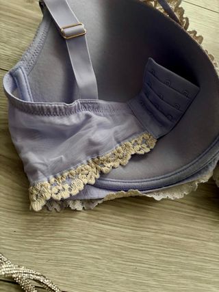 Sujetador Intimissimi 85E Lila Encaje