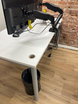 Muebles de oficina - Escritorios, books, mesas