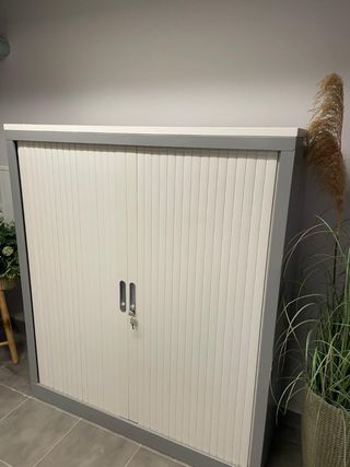 Muebles de oficina - Escritorios, books, mesas