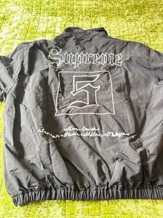 Chaqueta Supreme Negra