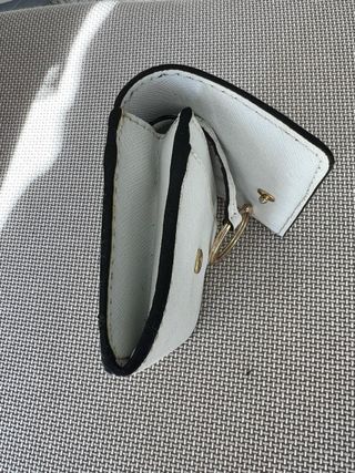 Monedero Michael Kors Blanco con Llavero