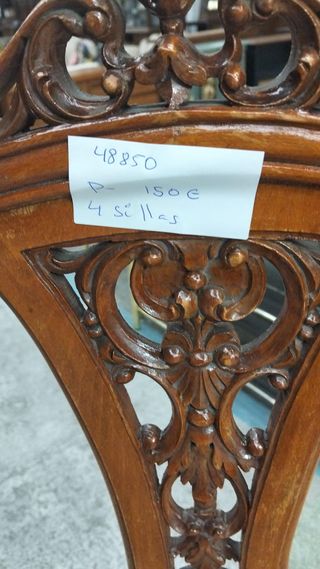 Juego de 4 sillas de comedor de madera