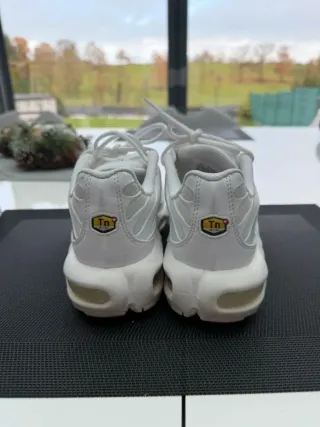 Nike Air Max Plus TN Talla 39 Blancas