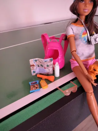 Barbie senderista con accesorios