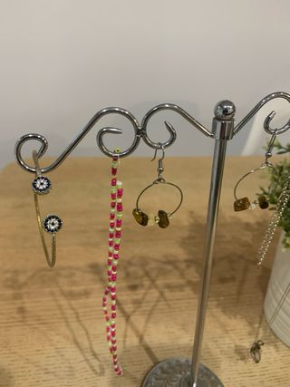 Colgador de Collares Metálico Plata