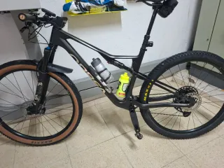 Orbea Oiz M11 AXS 2023