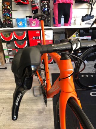 Bicicleta Pinarello Paris 105 12V Naranja