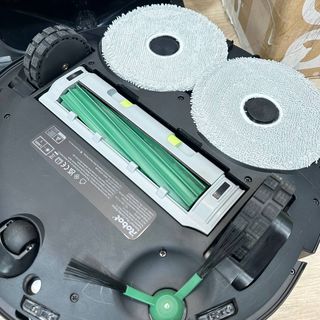 Roomba Plus 405 Combo AutoWash Dock