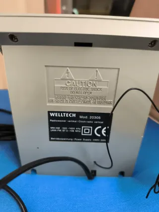 Reloj Despertador Digital Welltech AM/FM