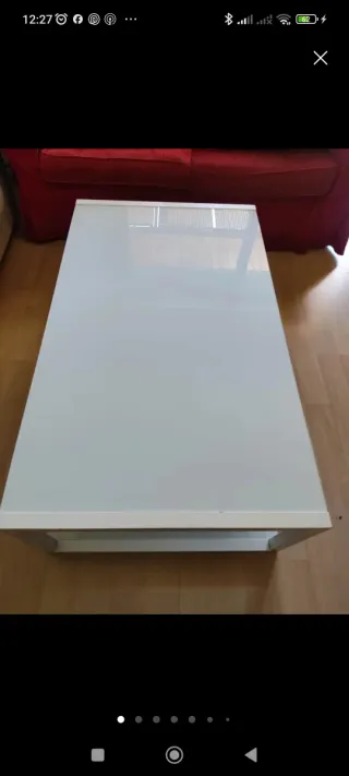 Mesa de centro blanca con cristal