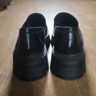 Mocasines negros punta redonda