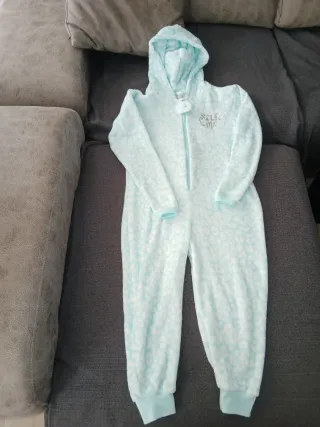 Pijama entero con capucha