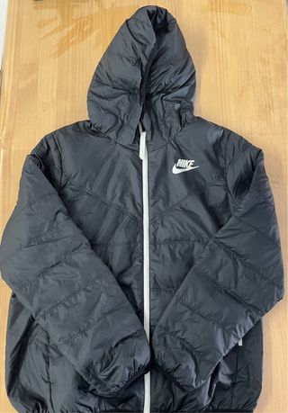 Chaqueta Nike Negra con Capucha