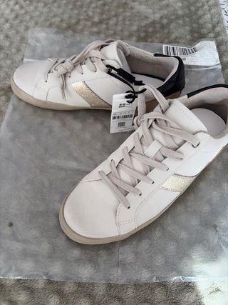 Zapatillas Parfois nuevas