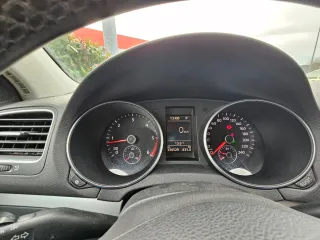 Volkswagen Golf VI Sport 1.6 TDI 105cv DSG 2010