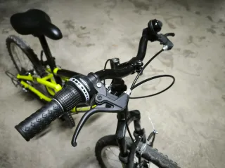 Bicicleta Infantil MTB 20 Negra/Verde