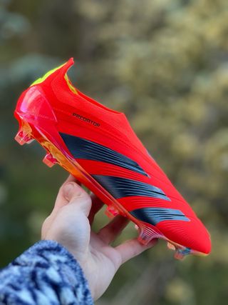 Botas de fútbol Edición Limitada Talla 41.5