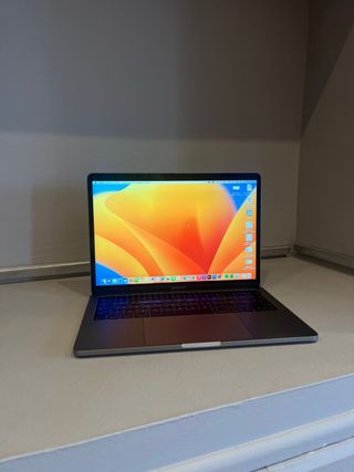 MacBook Pro 13” (2017) Plata Excelente estado