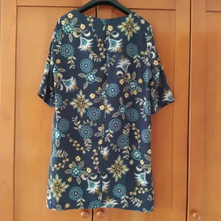 Vestido estampado floral azul
