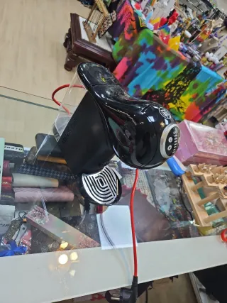 Cafetera Dolce Gusto Negra