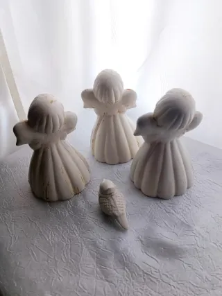 Set 3 angeli + uccellino ceramica