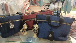 Bolso de mano acolchado