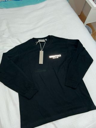 Camiseta Essentials Fear of God Negra Talla M