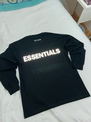 Camiseta Essentials Fear of God Negra Talla M