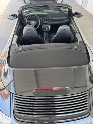 Porsche 911 Carrera 4 Cabrio