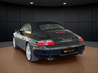 Porsche 911 Carrera 4 Cabrio