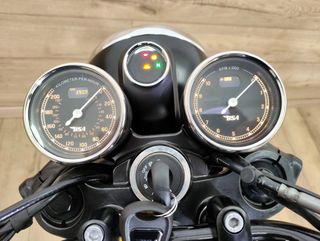 BSA GOLD STAR 650 BLACK SHADOW