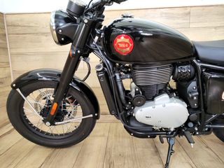 BSA GOLD STAR 650 BLACK SHADOW