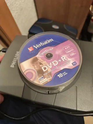 Grabadora de DVD externa Philips.