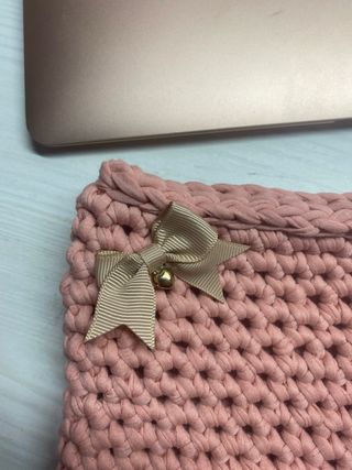 Custodia per tablet uncinetto fatta a mano