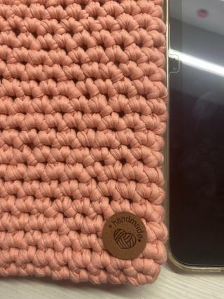 Custodia per tablet uncinetto fatta a mano